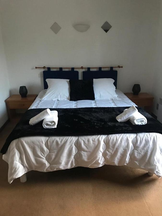 Human Hotel Restaurant Park 维勒克罗兹 外观 照片